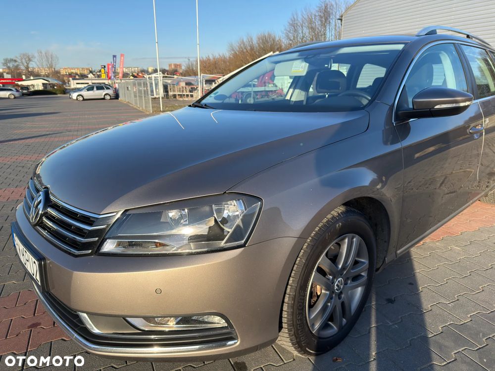 Volkswagen Passat 1.6 TDI Comfortline - 14
