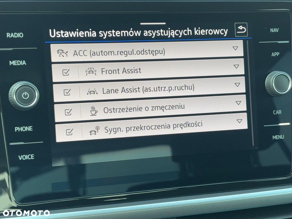 Volkswagen T-Roc 1.5 TSI Life DSG - 25