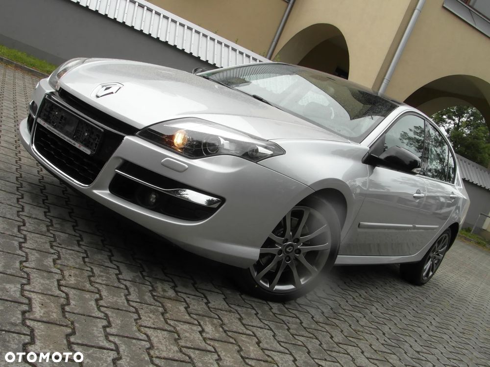 Renault Laguna ENERGY dCi 175 FAP Start & Stop GT - 14