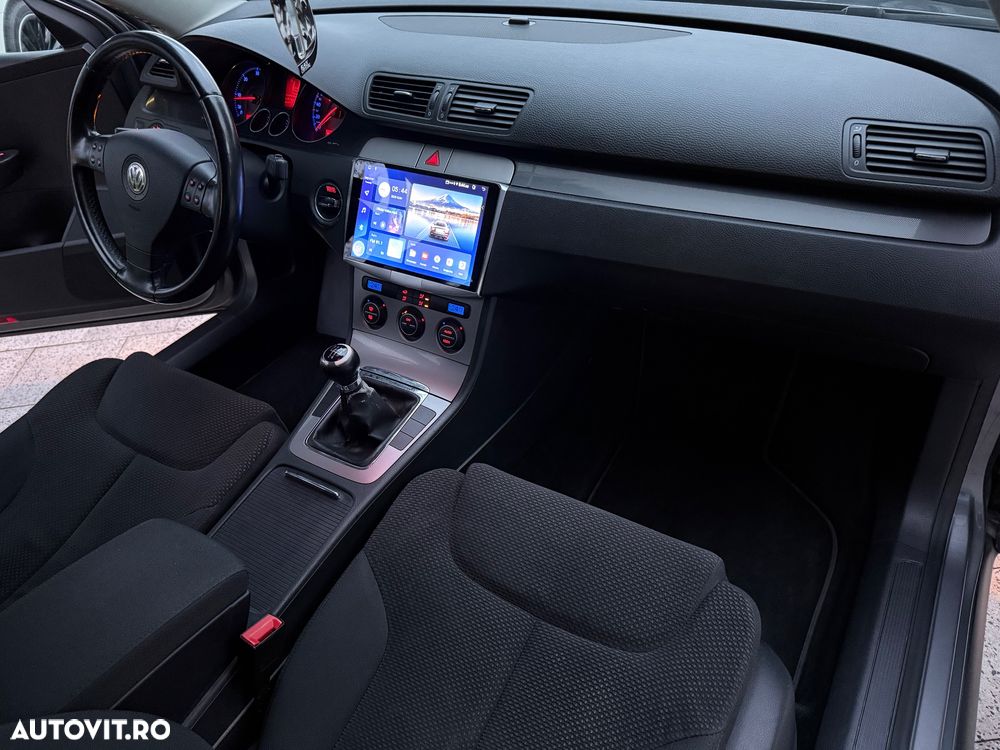 Volkswagen Passat Variant 1.9 TDI DPF Highline - 22