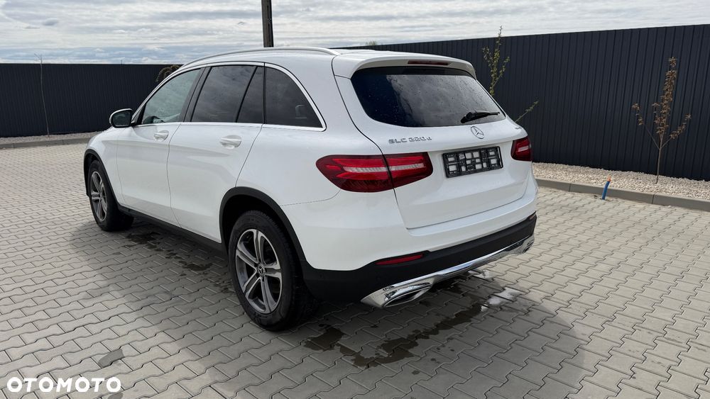 Mercedes-Benz GLC 220 d 4Matic 9G-TRONIC Exclusive - 16