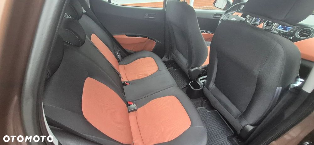 Hyundai i10 1.0 BlueDrive Premium - 12