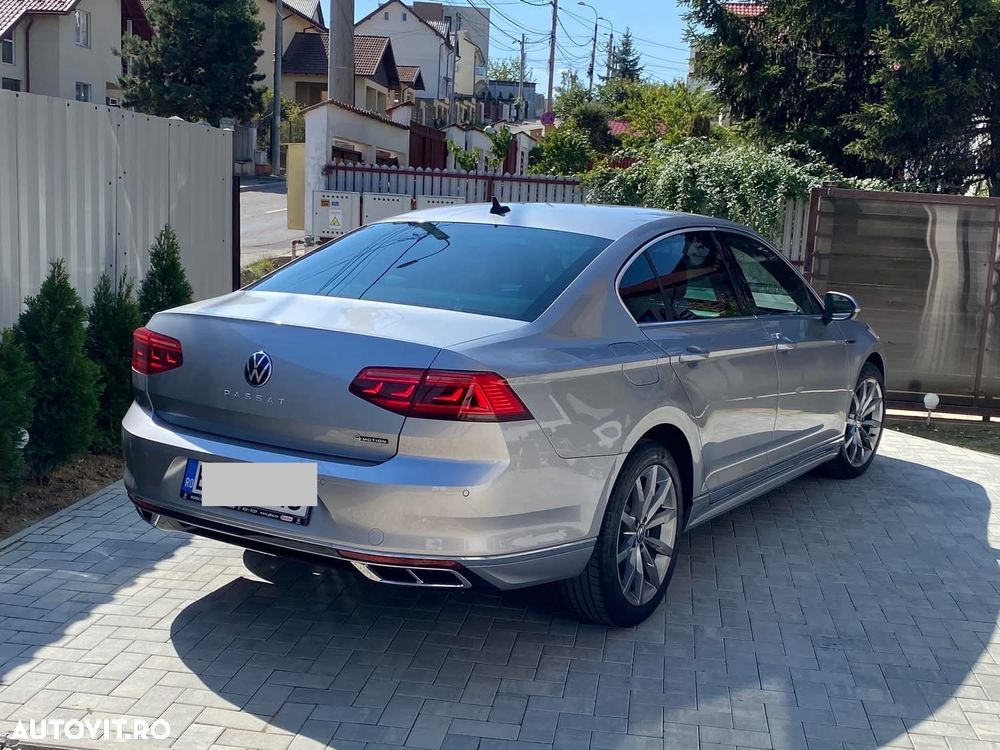Volkswagen Passat 2.0 TDI DSG 4Mot Highline - 7