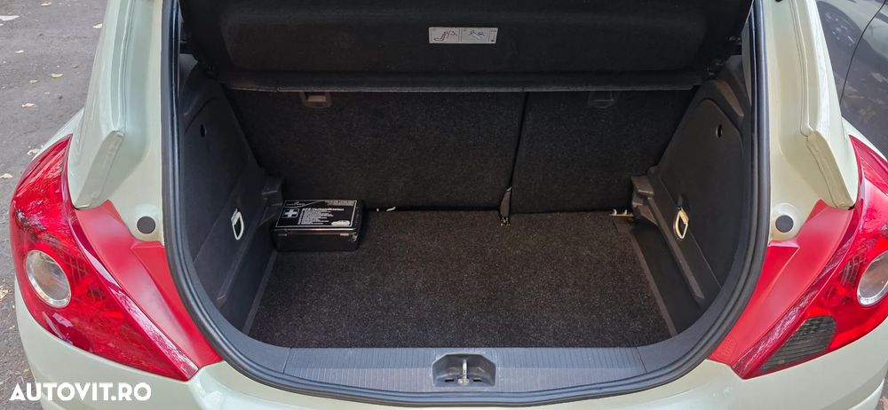 Opel Corsa 1.2 Essentia - 14