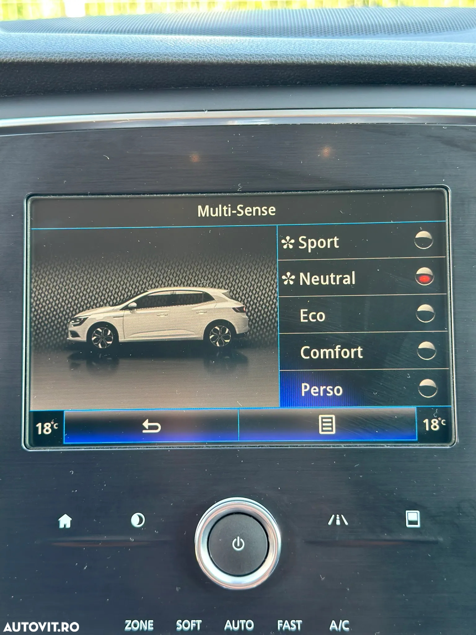 Renault Megane - 23