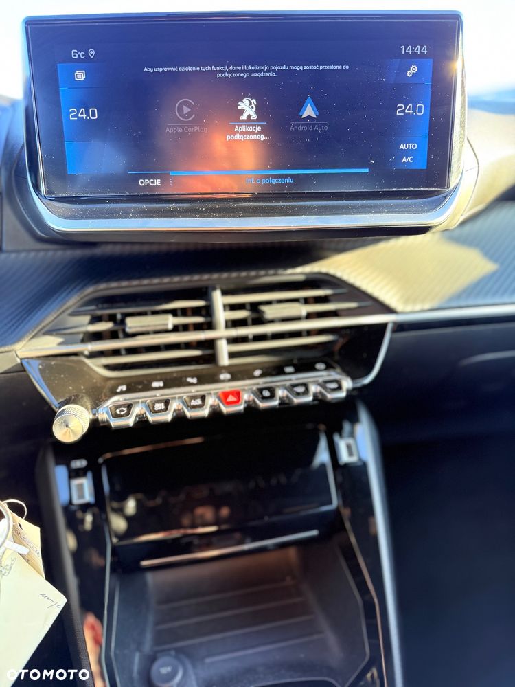 Peugeot 2008 BlueHDi 130 EAT8 Allure - 30