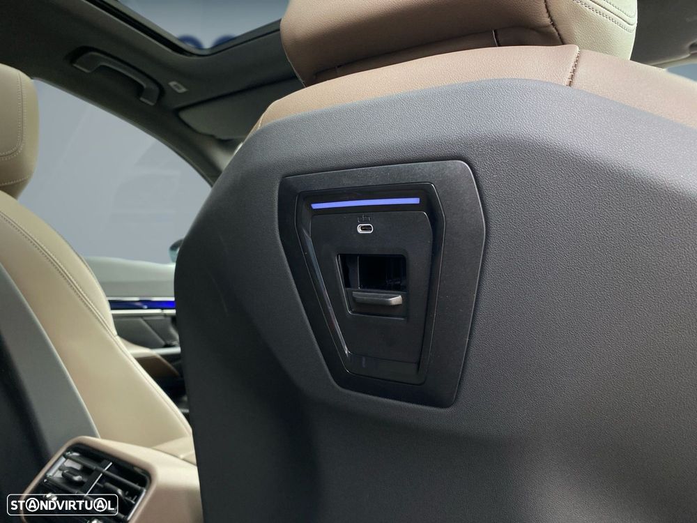 BMW 520 d Pack Desportivo M Pro - 25