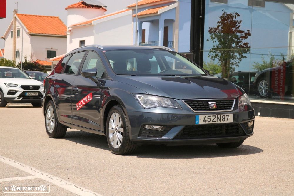 Seat Leon 2019 photo 2