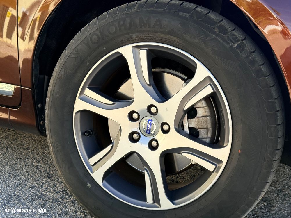 Volvo XC 60 2.0 D4 Summum Geartronic - 3