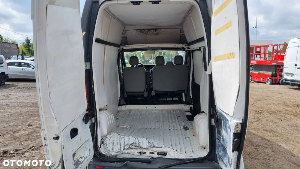 Renault Trafic - 20