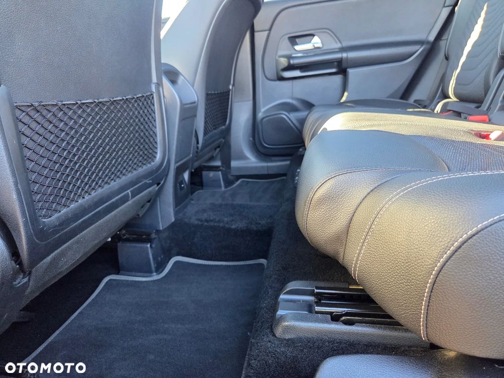 Mercedes-Benz GLB 200 d 4-Matic Progressive 8G-DCT - 30