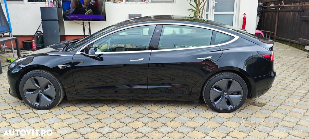 Tesla Model 3 Standard Reichweite Plus Hinterradantrieb - 6