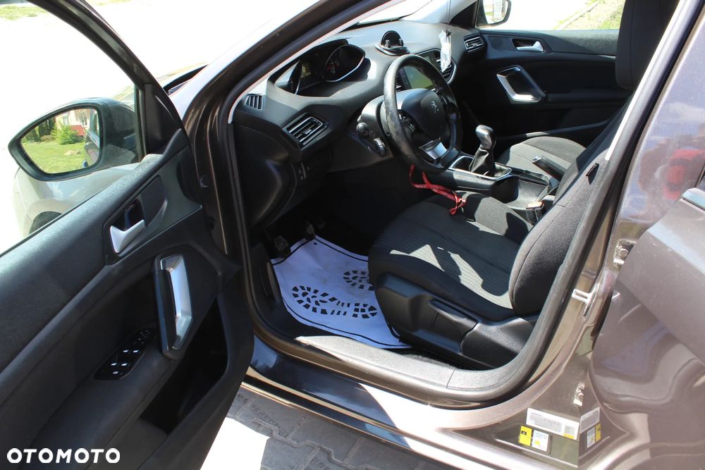 Peugeot 308 - 11