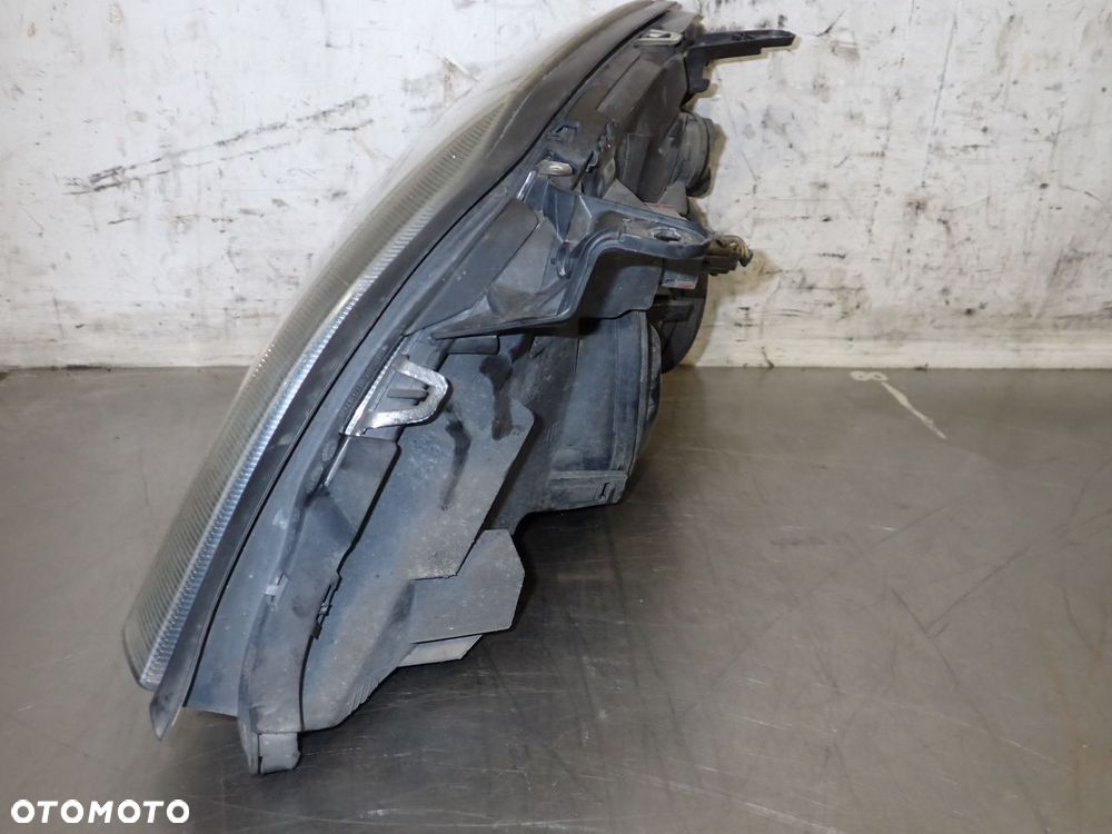 LAMPA PRAWA PRZEDNIA OPEL VECTRA C 2.2 155888-00 - 8