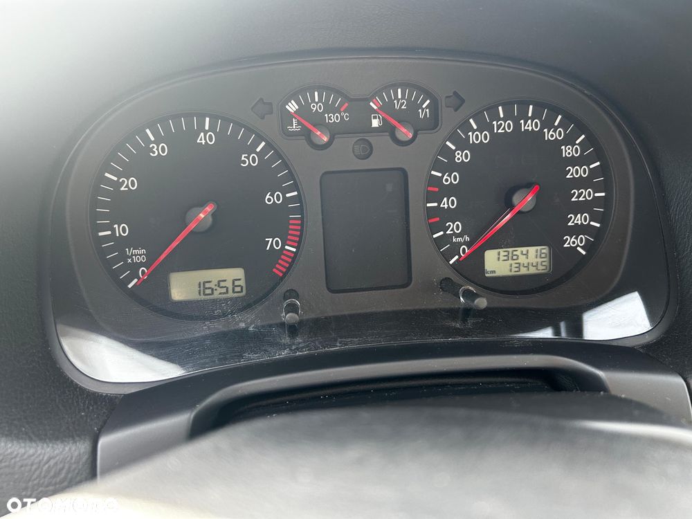 Volkswagen Golf 1.6 - 3