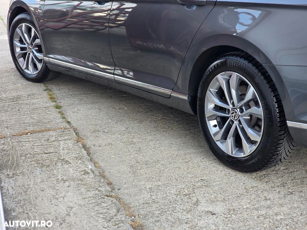 Volkswagen Passat 2.0 TDI SCR DSG Highline - 29