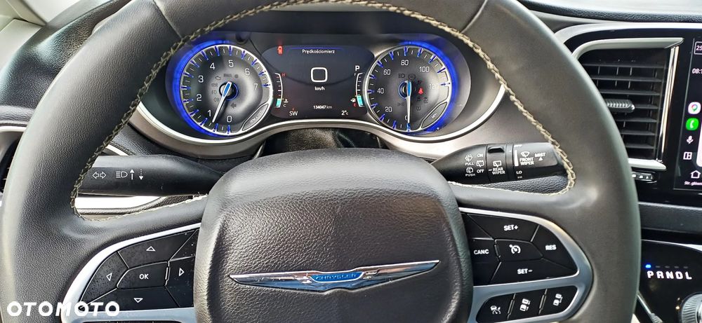 Chrysler Pacifica - 14