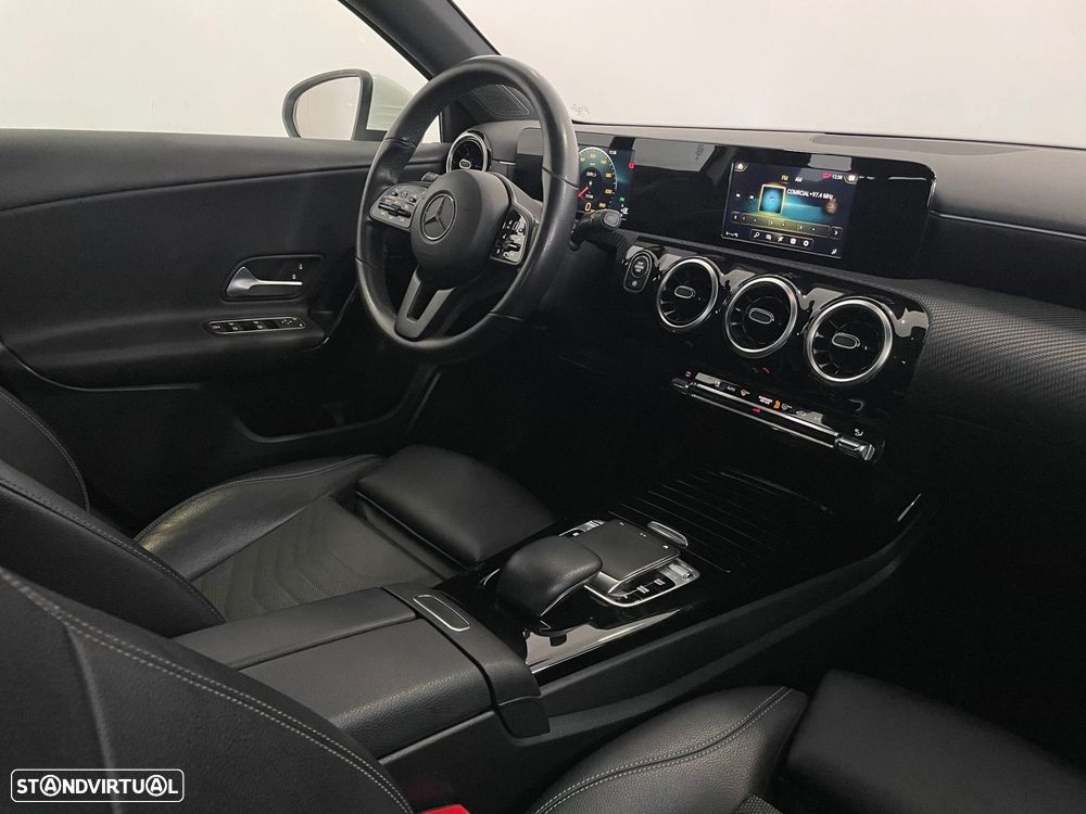 Mercedes-Benz A 180 - 23