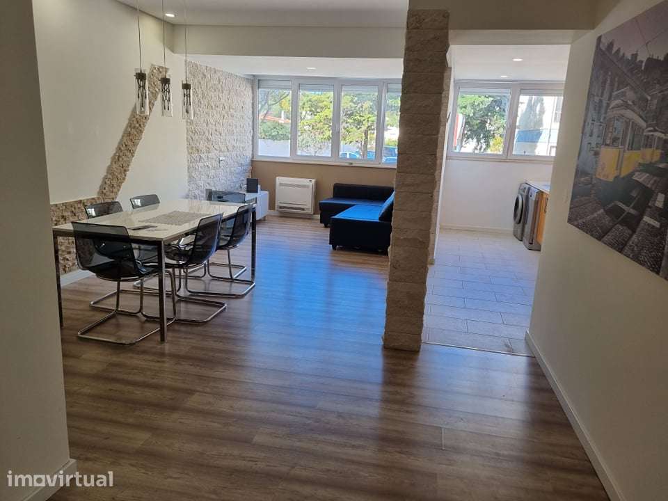 Apartamento T2 remodelado Parede-central - Grande imagem: 4/10