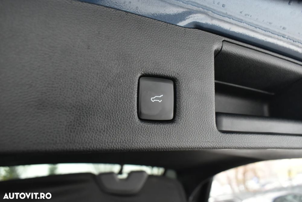 Ford Kuga 2.5 Duratec AWD FHEV Titanium - 28