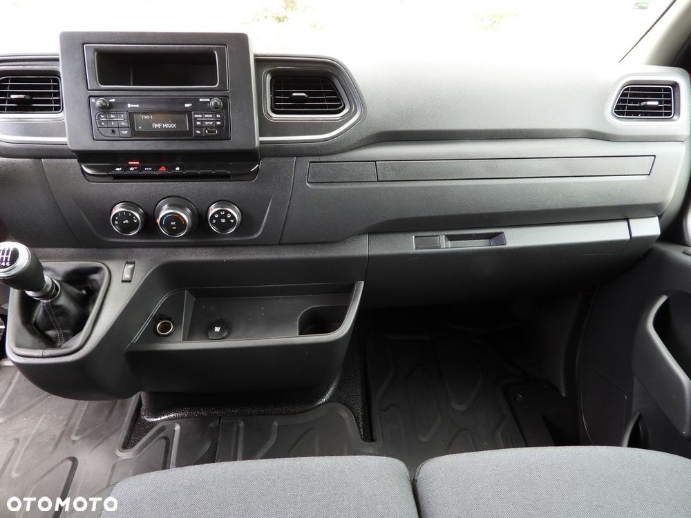 Renault MASTER PLANDEKA 10 PALET WEBASTO TEMPOMAT LEDY KLIMATYZACJA  165KM - 32