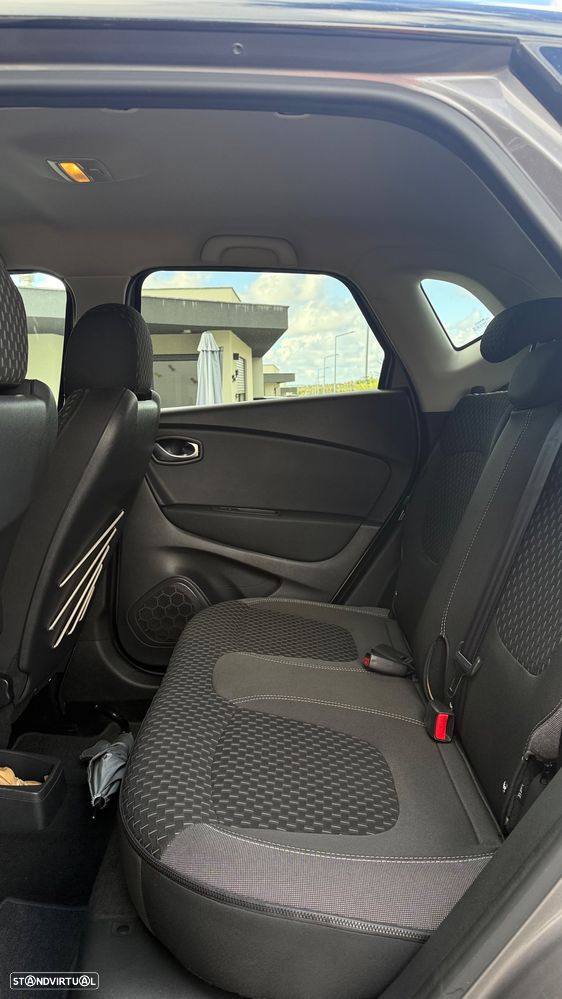 Renault Captur 0.9 TCE Exclusive - 24