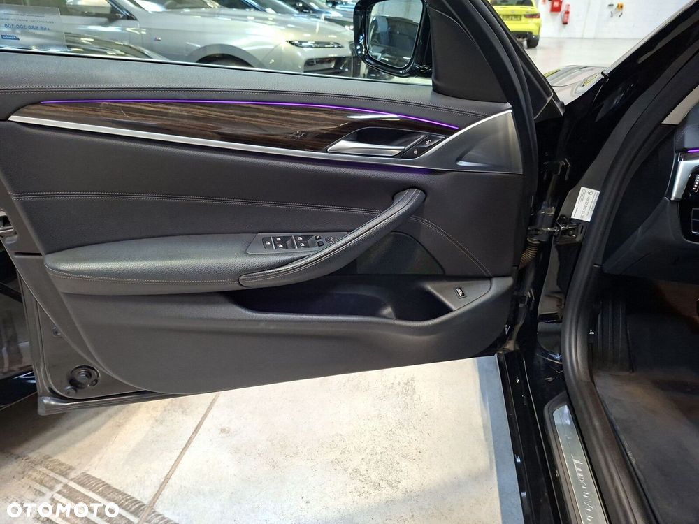 BMW Seria 5 - 12