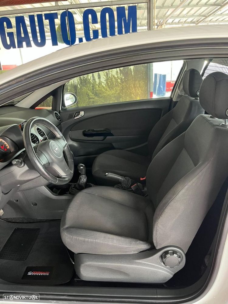 Opel Corsa 1.3 CDTi - 17