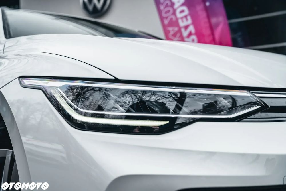 Volkswagen Golf - 10