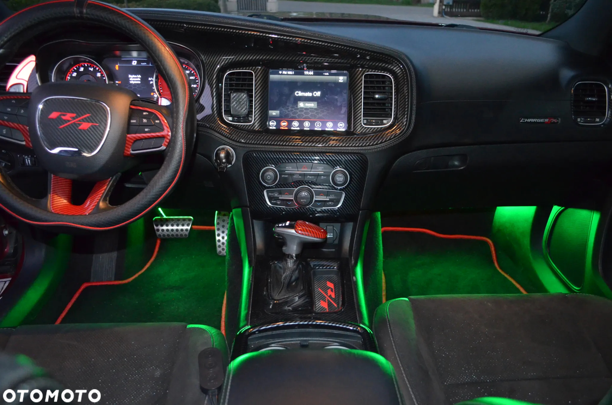 Dodge Charger 5.7 R/T - 22
