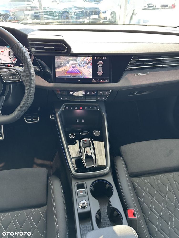 Audi A3 Sportback - 12