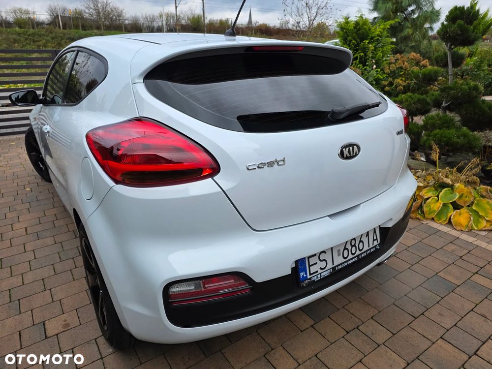Kia Ceed Cee'd 1.6 CRDi Smart - 16