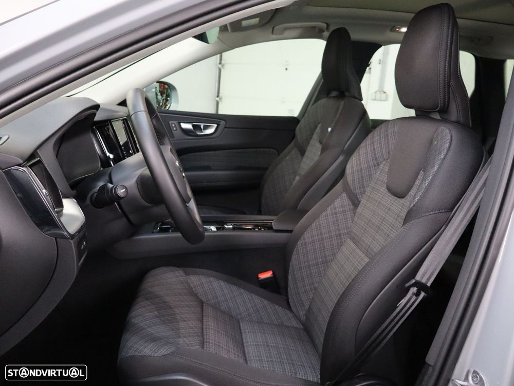 Volvo XC 60 2.0 T6 PHEV Core AWD - 6