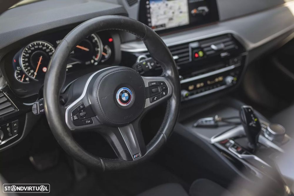 BMW 520 d Auto - 16