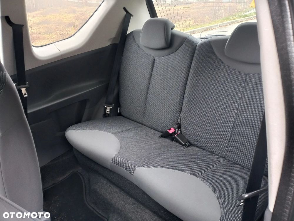 Peugeot 107 70 Street Racing Cool - 10