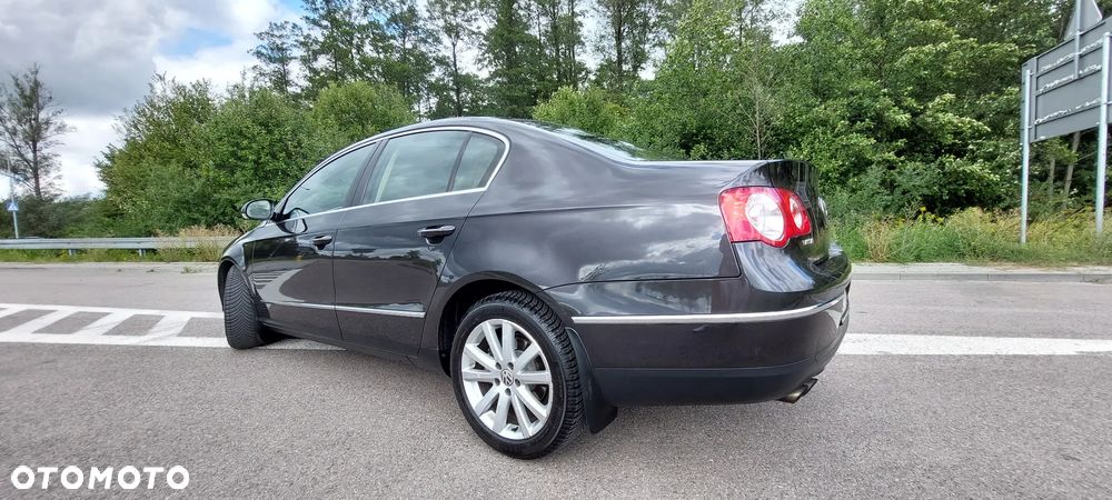 Volkswagen Passat 2.0 TDI DPF Highline - 4