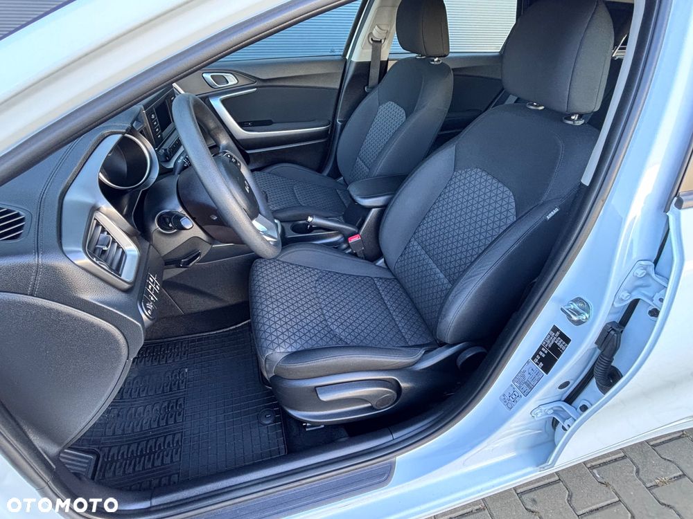 Kia Ceed - 17