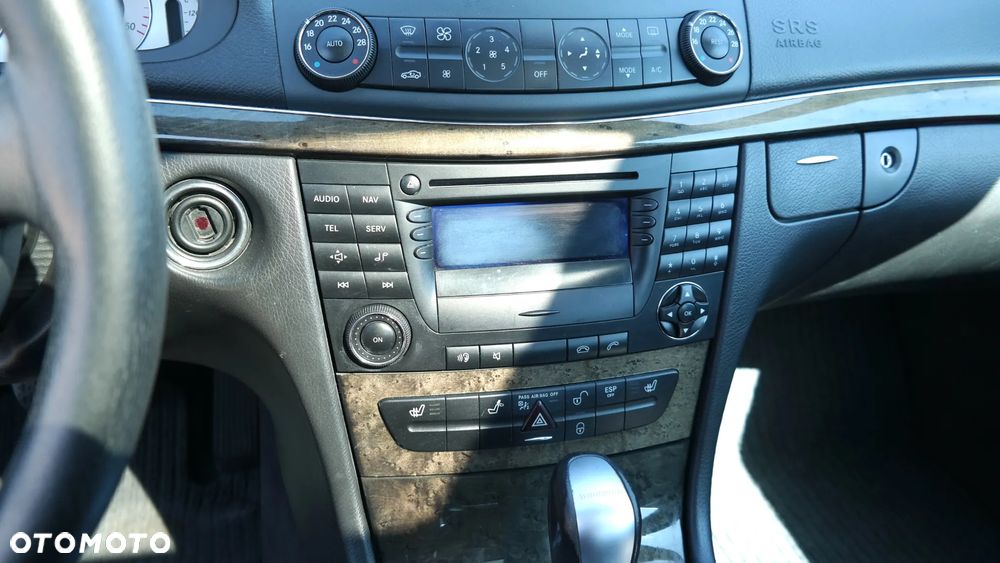 Mercedes-Benz Klasa E 220 CDI Automatik Avantgarde - 25