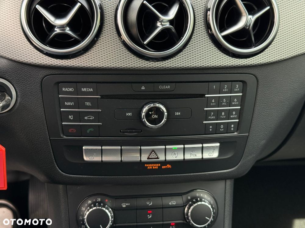 Mercedes-Benz Klasa B 180 BlueEFFICIENCY Edition Style - 27