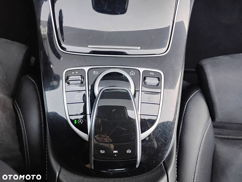 Mercedes-Benz Klasa E 220 d 9G-TRONIC - 20