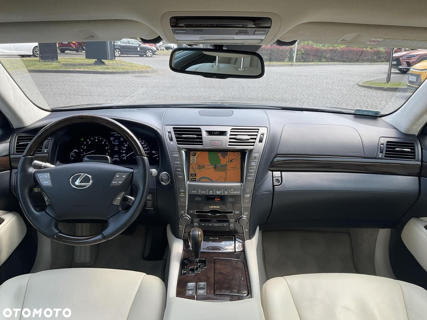 Lexus LS 600h Superior - 9