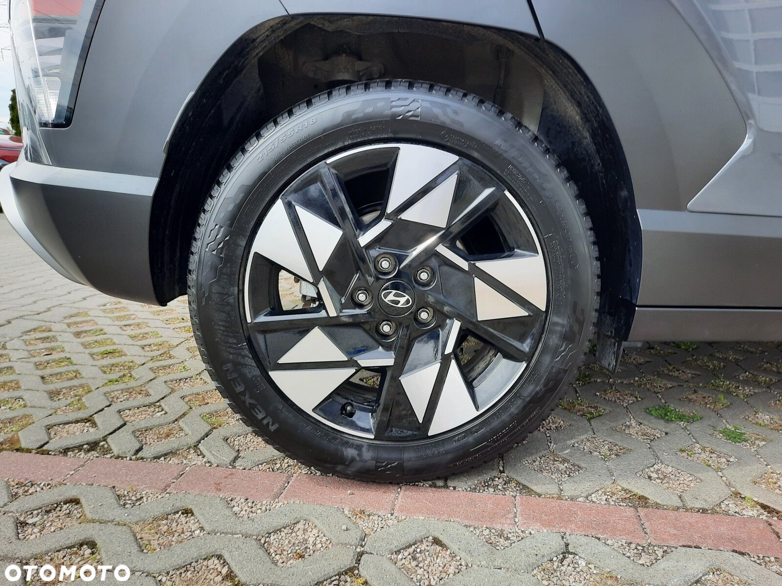 Hyundai Kona 1.6 GDI Hybrid Executive DCT - 28