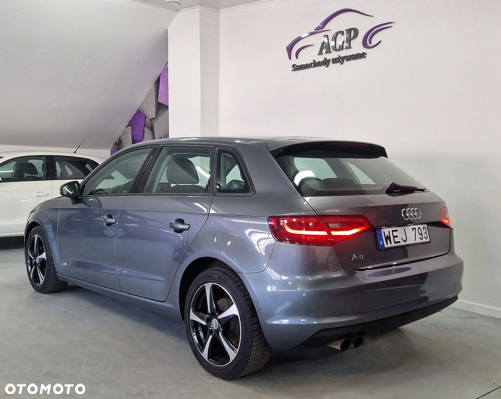 Audi A3 Sportback - 13