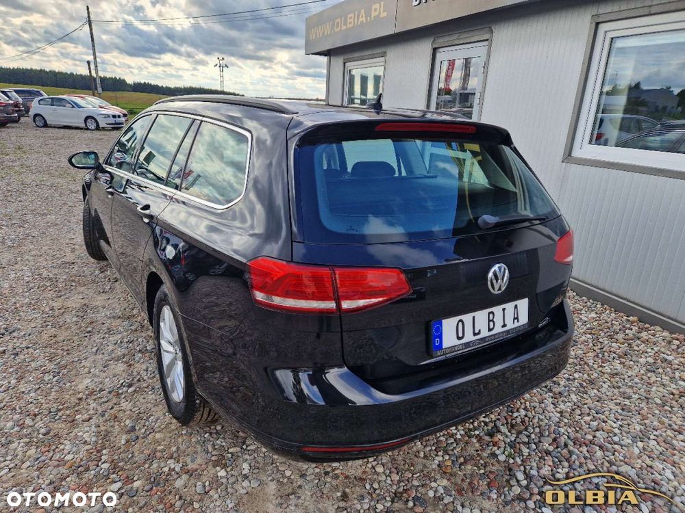 Volkswagen Passat - 10