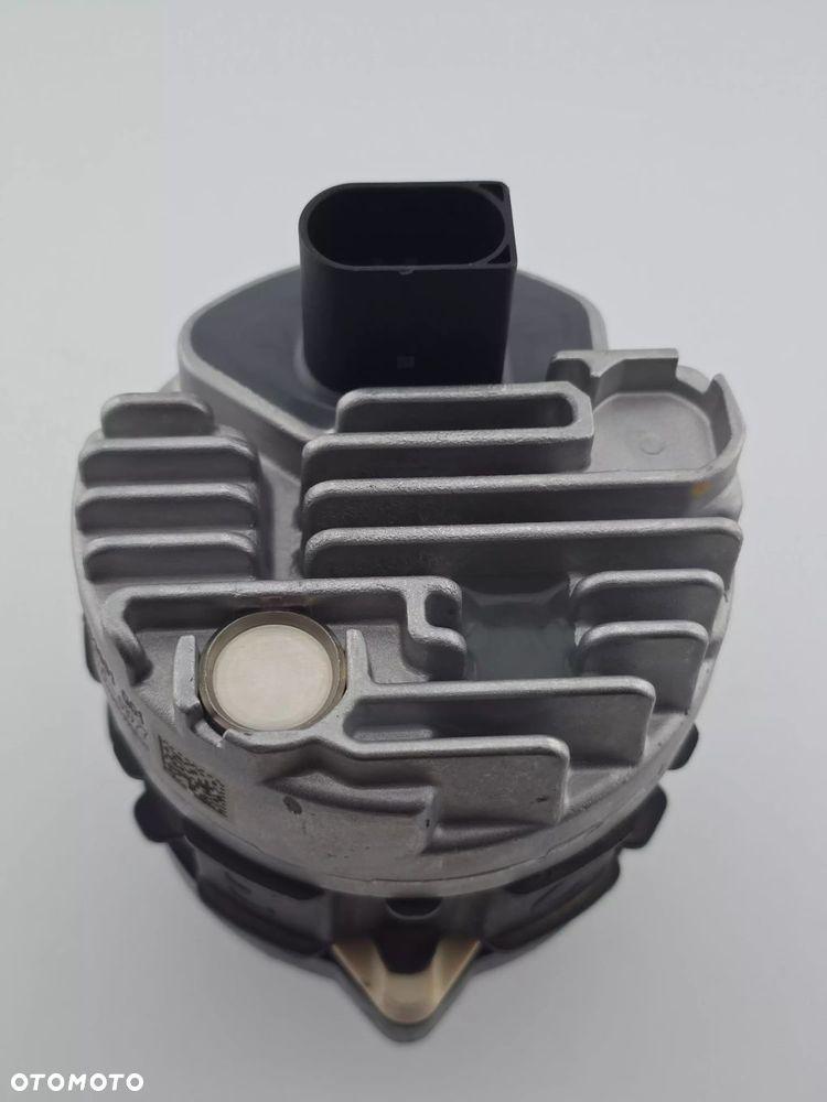 NOWA ORYGINALNA POMPA WODY MECEDES W213 W253 A0005003901 - 6