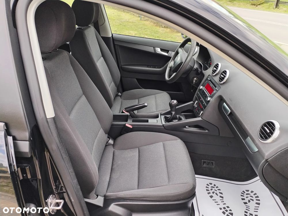Audi A3 Sportback - 14