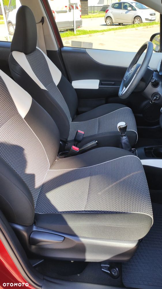 Toyota Yaris 1.33 Active EU6 - 8