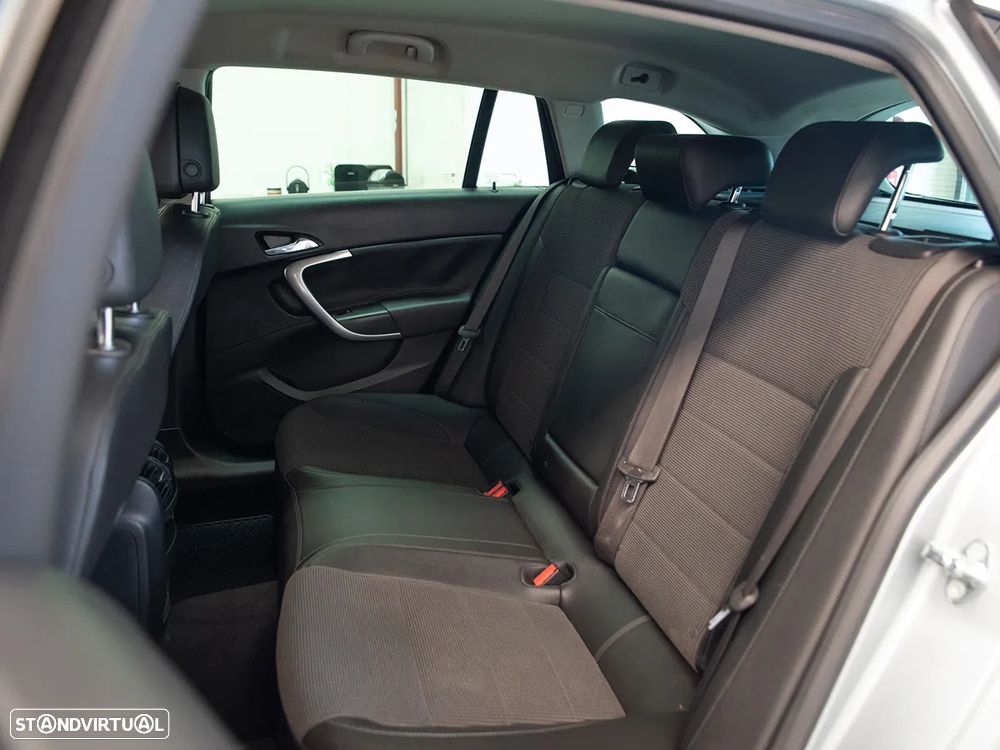 Opel Insignia 2.0 CDTI ecoFLEX S&S Innovation - 17