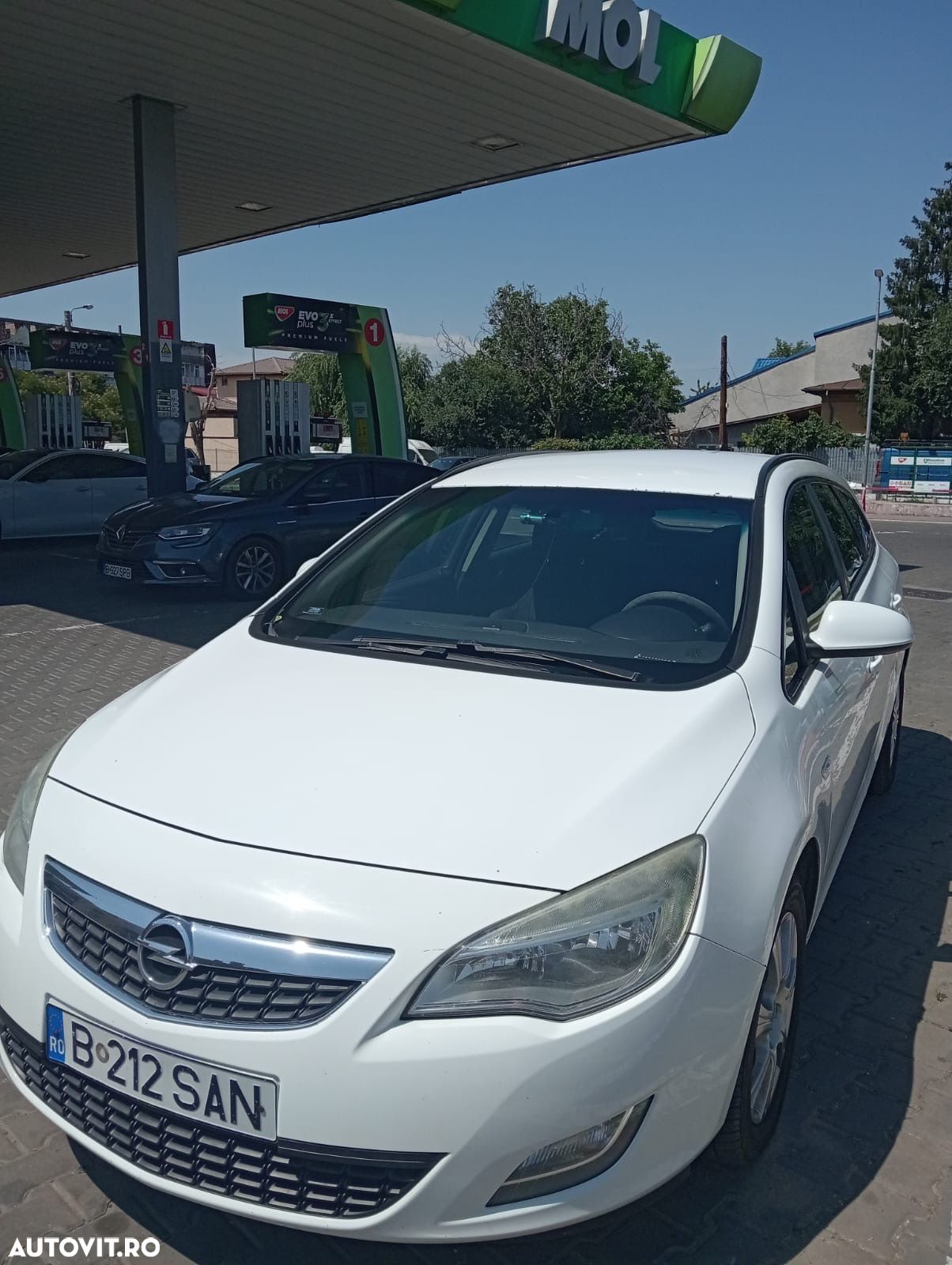Opel Astra 1.9 CDTI Cosmo - 1