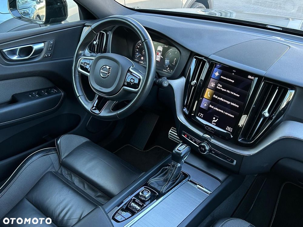 Volvo XC 60 D4 R-Design - 16